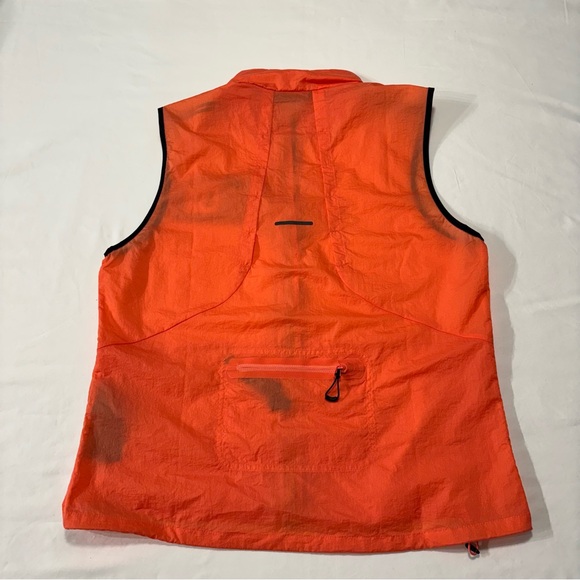 NWT - Asics Women's Orange Metarun Packable Vest - Picture 6 of 8